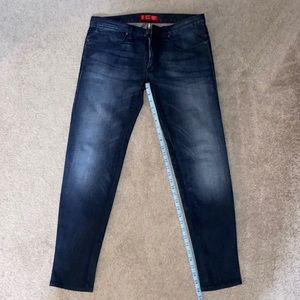 Men’s Hugo Boss skinny jeans.